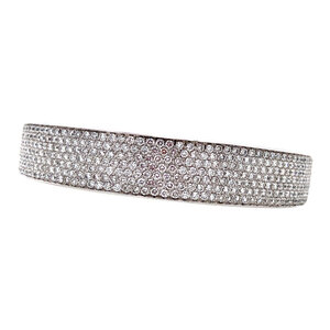 White gold bangle with diamonds 18 krt