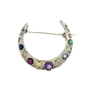 White gold brooch crescent with diamond and glass 14 krt