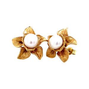 Golden flower stud earrings with pearl 14 ct