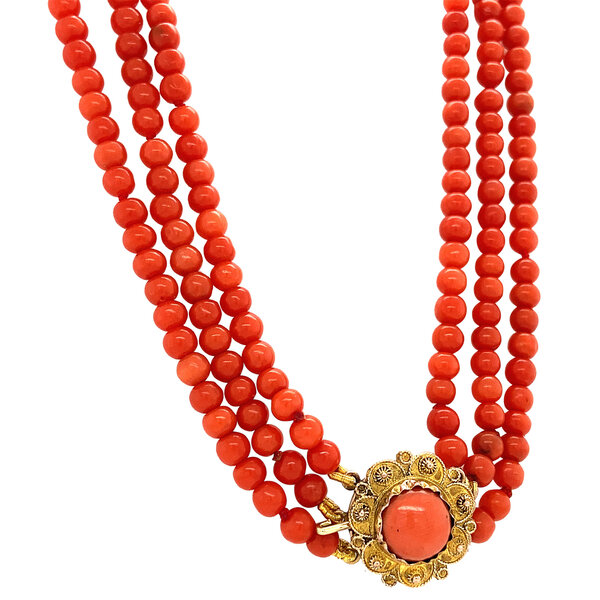 vintage Bloedkoraal collier met gouden sluiting 14 krt