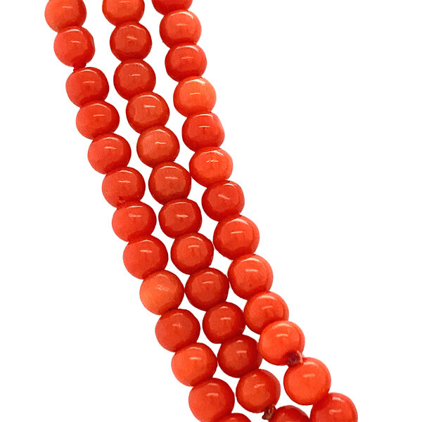 vintage Blood coral necklace with gold clasp 14 krt