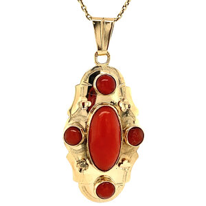 Golden pendant with blood coral 14 kt