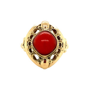 Gold ring with blood coral 14 carat