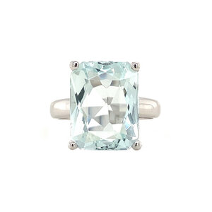 Witgouden ring met aquamarijn 14 krt
