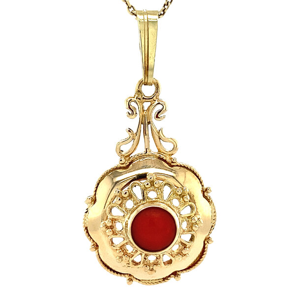 vintage Golden pendant with blood coral 14 kt