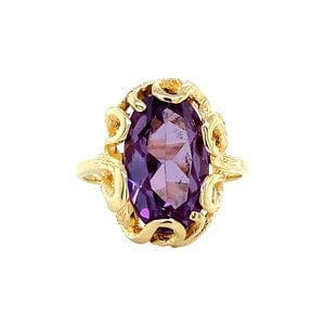 Gold ring with synthetic sapphire 14 krt