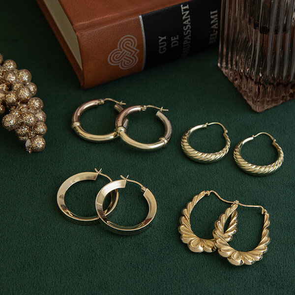 vintage Gouden gladde vintage oorringen 14 krt