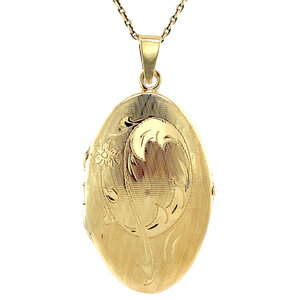 Gold medallion with engraving 14 carat