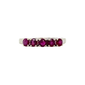 White gold ring with ruby 14 krt