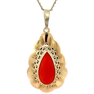 Gold pendant with blood coral 14 krt