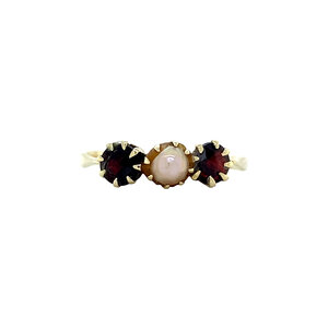 Gold ring with pearl and garnet 14 krt