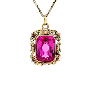 Gold pendant with sapphire 14 krt