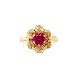 Gold ring with ruby 14 krt