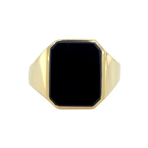 Gold signet ring with onyx 14 krt
