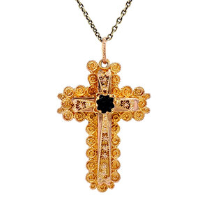 Gold cross pendant with garnet 14 krt