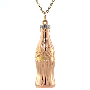 Gold Coca Cola pendant 14 krt