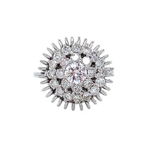 White gold ring with diamonds 18 krt