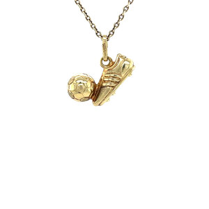 Gold football shoe with ball pendant 14 krt