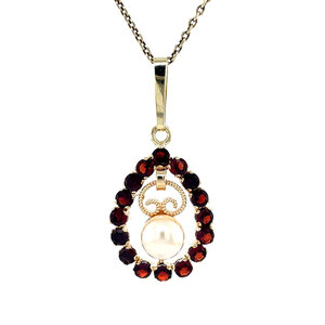 Gold pendant with pearl and garnet 14 ct