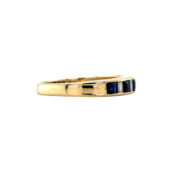 vintage Golden vintage memory ring with sapphire and diamond 18 ct