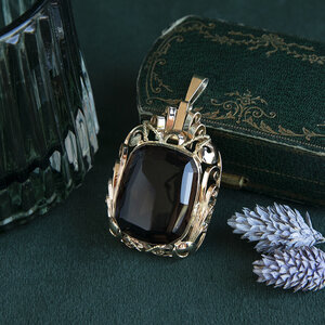 Gold vintage pendant with smoky quartz 14 kt