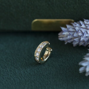 Golden vintage ear cuff with diamond 18 kt