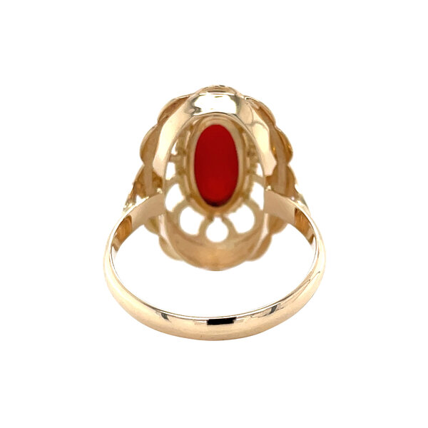 vintage Gold vintage ring with blood coral 14 kt