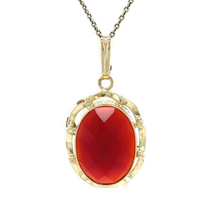 Gold pendant with carnelian 14 kt