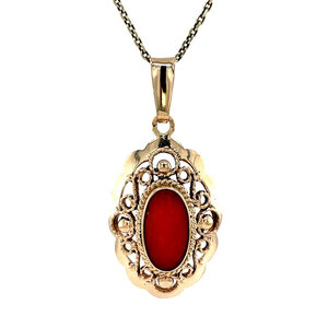 Gold pendant with blood coral 14 carat