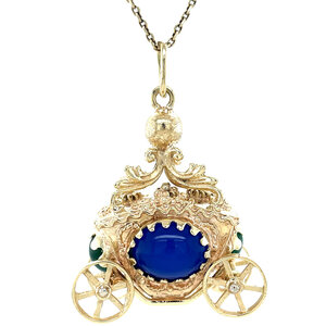 Golden carriage pendant with chalcedony 14 ct