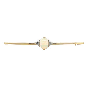 Gold brooch with opal 14 kt