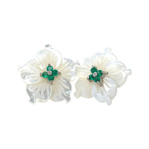 White gold stud earrings with emerald and mother-of-pearl 14 kt