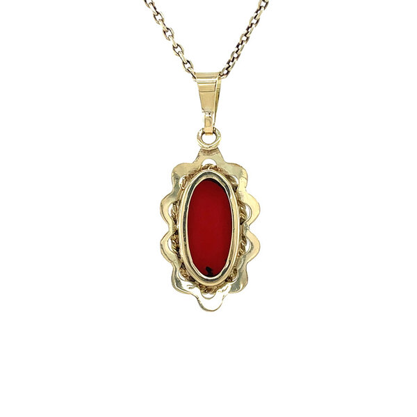 vintage Golden vintage pendant with blood coral 14 carat
