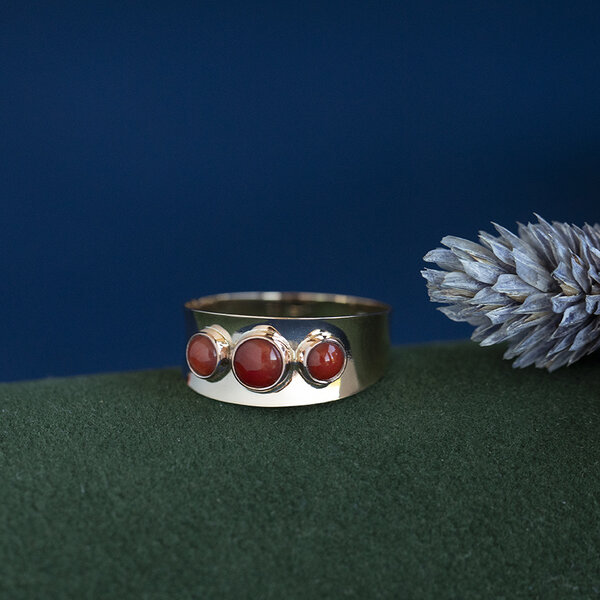 vintage Gouden vintage ring met bloedkoraal 14 krt