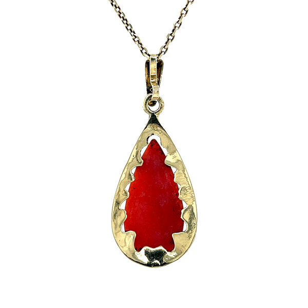 vintage Gold vintage pendant with blood coral 14 kt