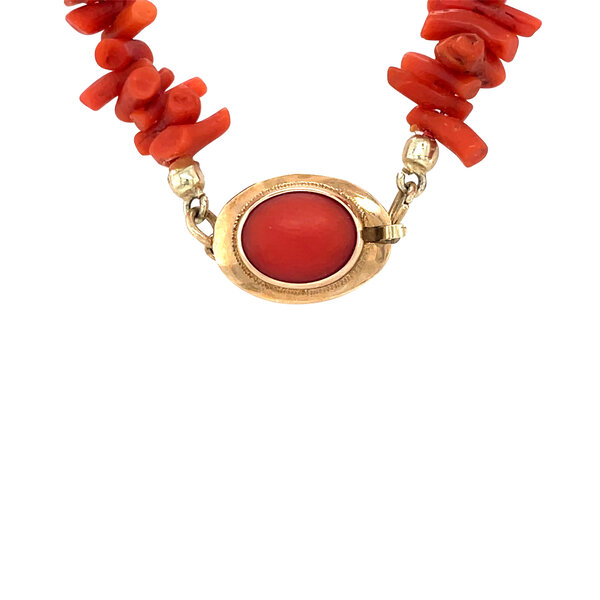 vintage Vintage blood coral necklace with gold clasp 14 kt