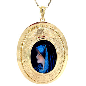 Gold pendant with enamel 14 kt