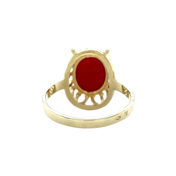 vintage Gouden vintage ring met bloedkoraal 14 krt