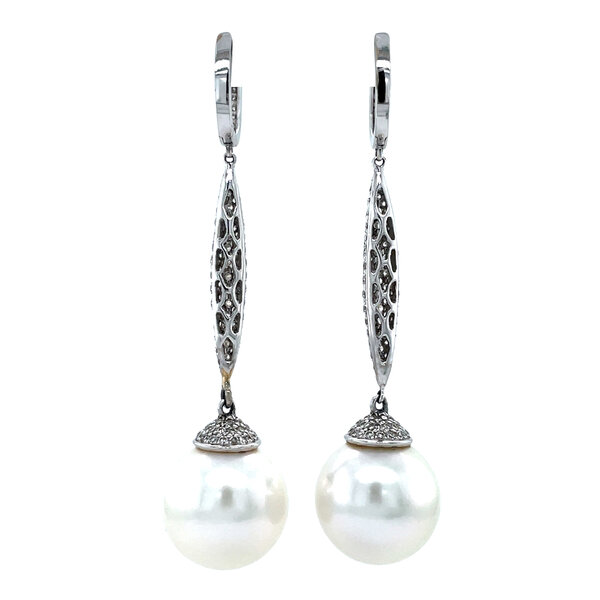 vintage Witgouden vintage oorhangers met diamant en parel 18 krt