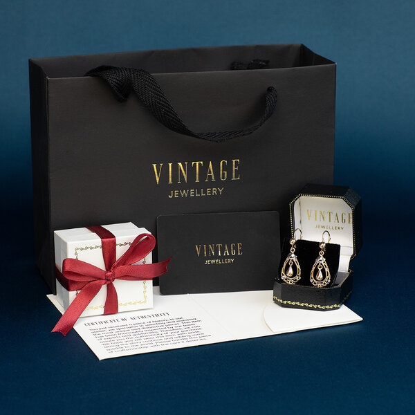vintage Witgouden vintage oorhangers met diamant en parel 18 krt