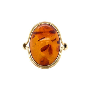 Ring with amber 8 kt