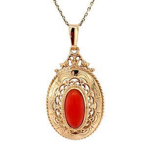 Gold pendant with blood coral 14 kt