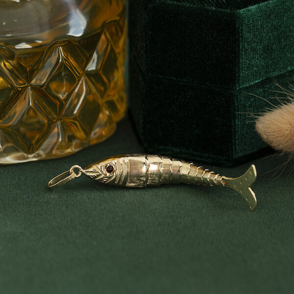 vintage Gouden vintage vis hanger met kleursteen 14 krt