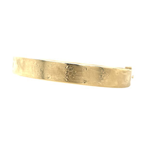 Gouden bangle met gravure 14 krt