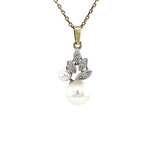 Gold pendant with pearl and diamond 14 kt