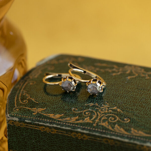 vintage Gouden vintage oorhangers met roosdiamant 14 krt