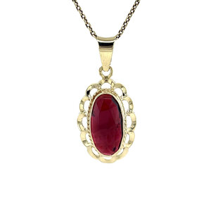 Gold pendant with garnet 14 kt