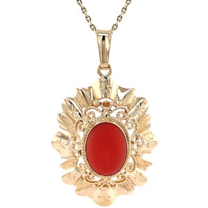 Gold pendant with blood coral 14 kt