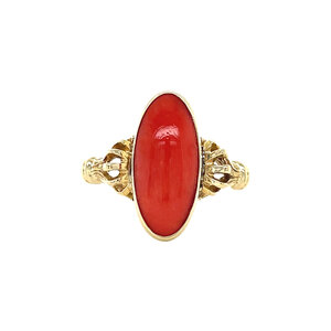 Gold ring with blood coral 14 kt