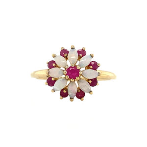 Entourage ring met robijn en opaal 9 krt